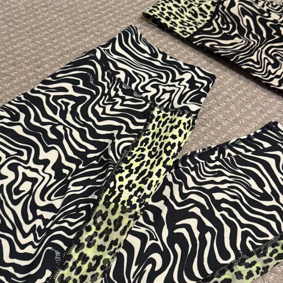 Fabletics PowerHold High-Waisted Legging + Medium Impact Sports Bra Set - Picture 9 of 11